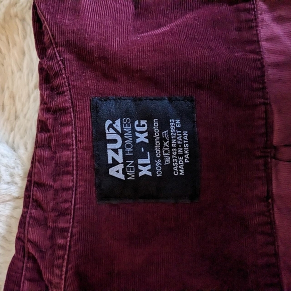 2/$25 Vintage Azur Corduroy Button Down - Picture 3 of 4